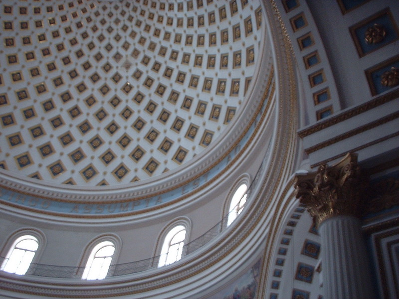 church_malta_dome.jpg