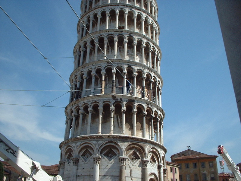 pisa_cables.jpg